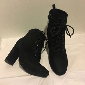 Women’s suede Boots